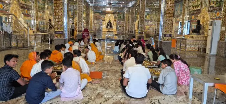 आचार्य श्री वर्धमान सागर जी के सानिध्य में संस्कार शिविर