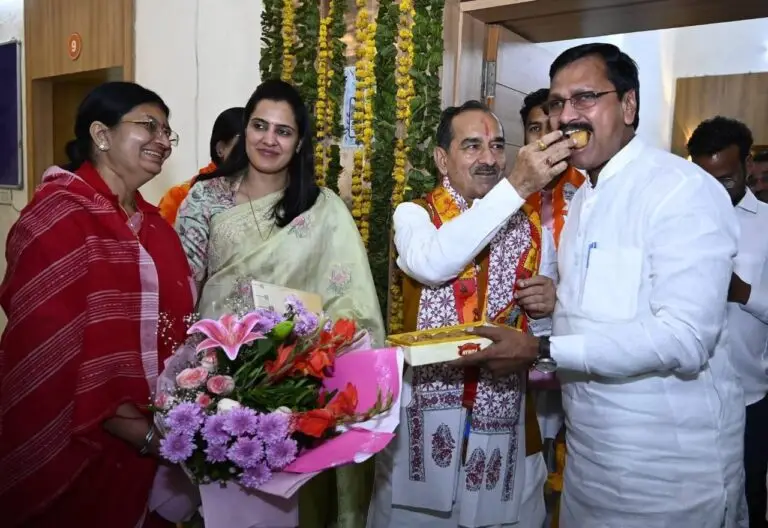 Tonk// टोंक में दीपोत्सव के मौके पर नेताओं से मिली भाजपा टीम